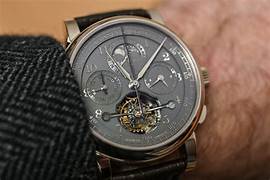 Tourbograph Perpetual Honeygold Automatic