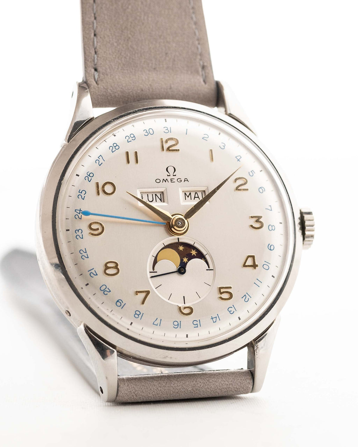 Omega 2486 Cosmic Moonphase 1940s