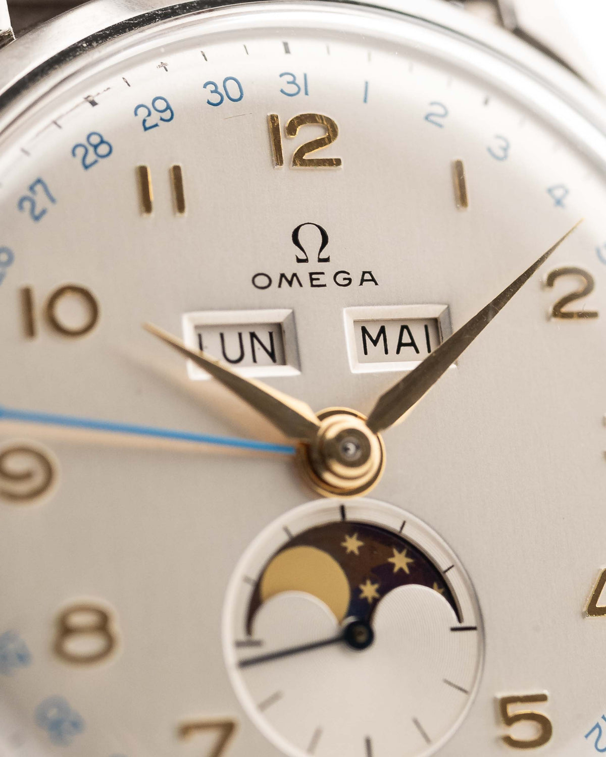 Omega 2486 Cosmic Moonphase 1940s