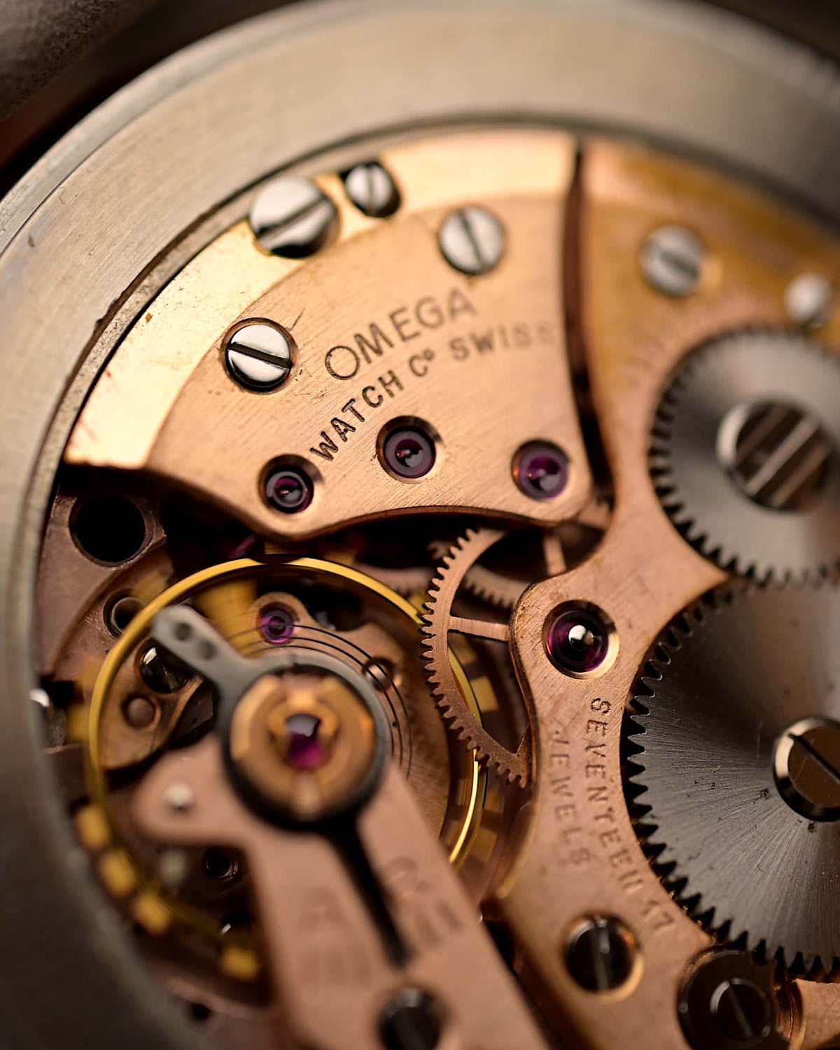 Omega 2486 Cosmic Moonphase 1940s