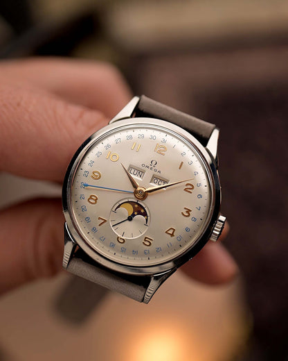 Omega 2486 Cosmic Moonphase 1940s